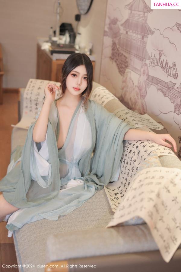   [XiuRen]高清写真图 2024.07.30 No.8937 蛋蛋宝 丝袜美腿第29张图片